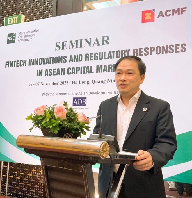 Luong Hai Sinh, Chairman of the Members' Council of the Vietnam Stock Exchange (VNX) (Photo: VNA)