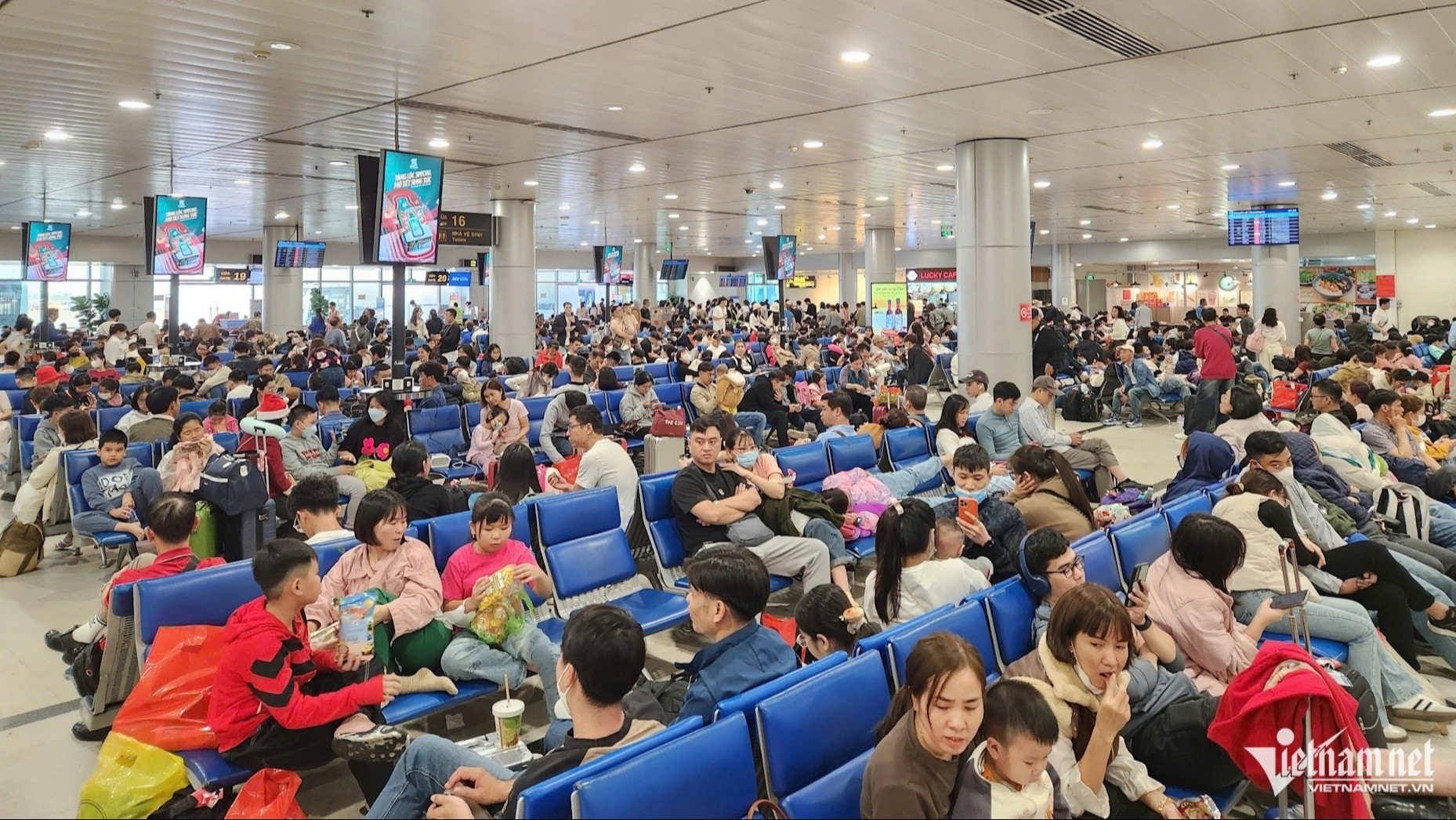 tan son nhat.jpeg1.jpg