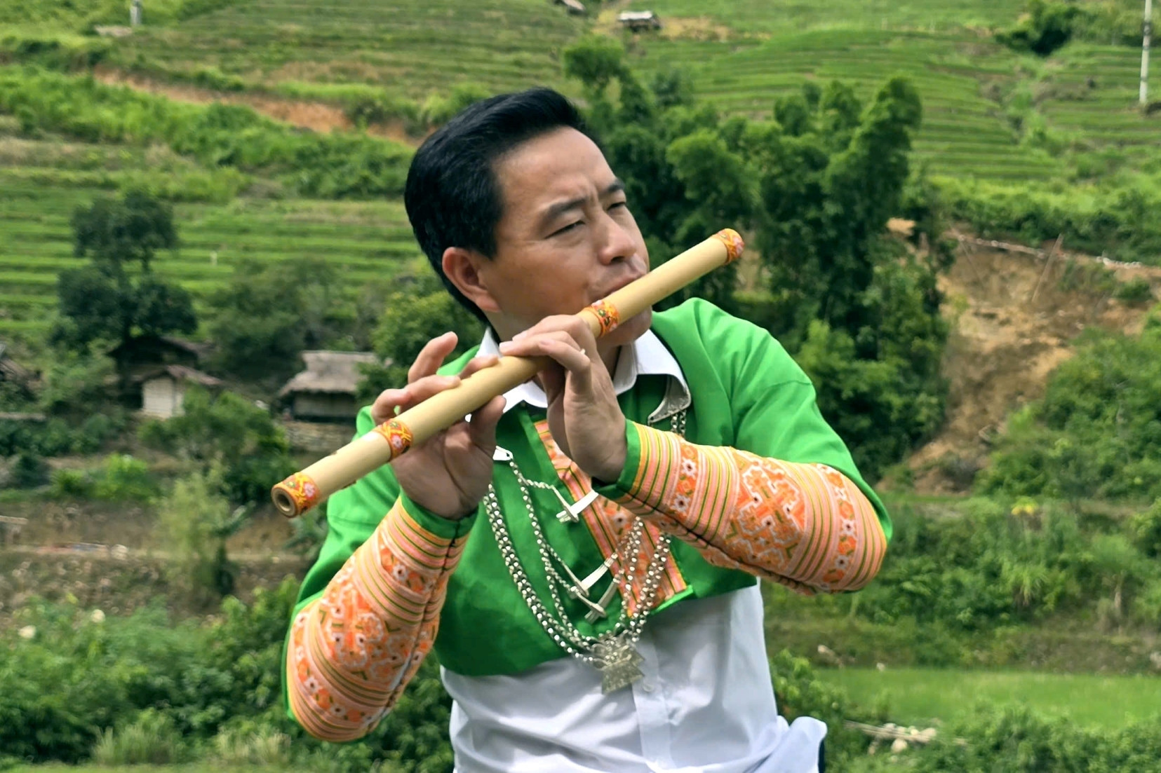 Teacher of English preserves soulful Mong flute melodies in Thanh Hoa highlands