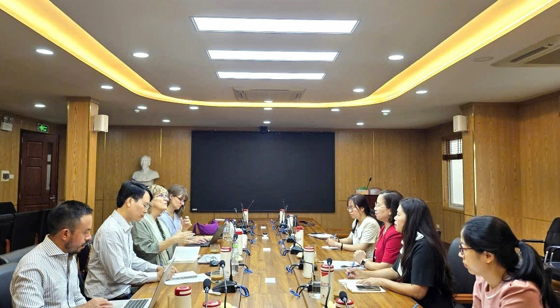 Vietnam, FAO promote hi-tech farming, create livelihoods for farmers