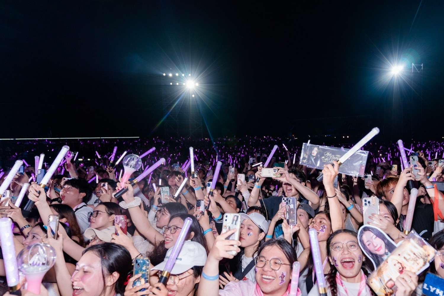 From Em xinh to G-Dragon: Vietnam’s concert industry levels up