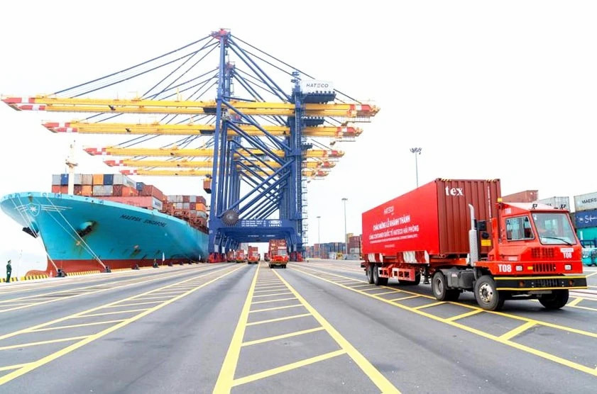 Vietnam pushes for sustainable export growth in final stretch of 2025