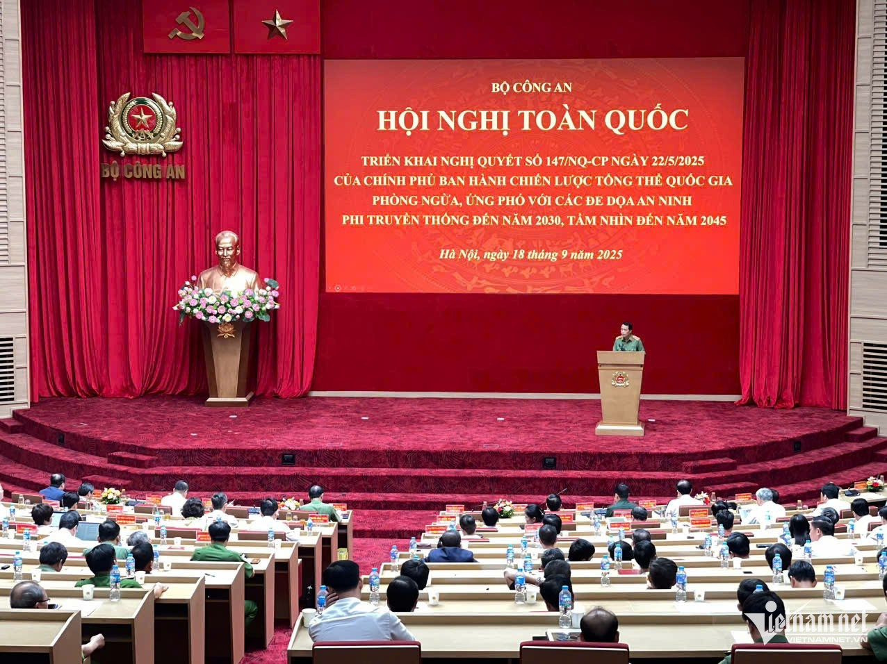 W-An ninh phi truyen thong 0.jpg