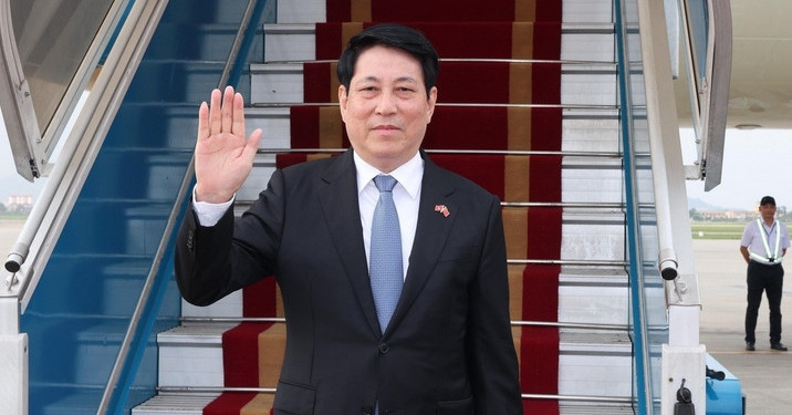 President Luong Cuong departs for China’s WWII victory anniversary
