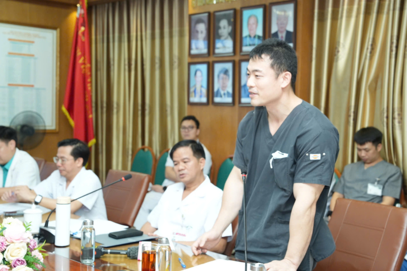 Japanese doctor pioneers advanced lung cancer diagnosis in Vietnam