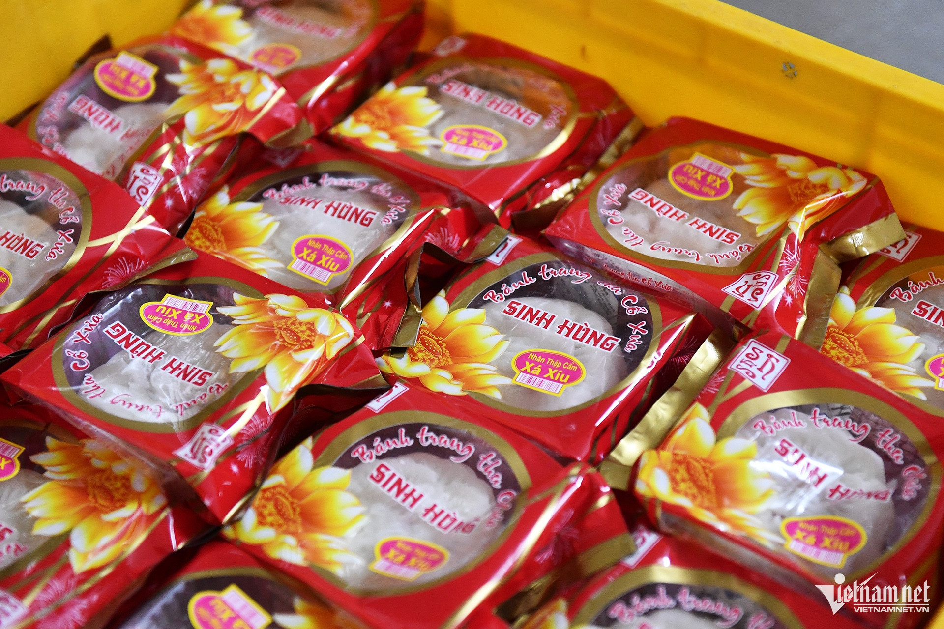 mid autumn cakes.jpg13.jpg