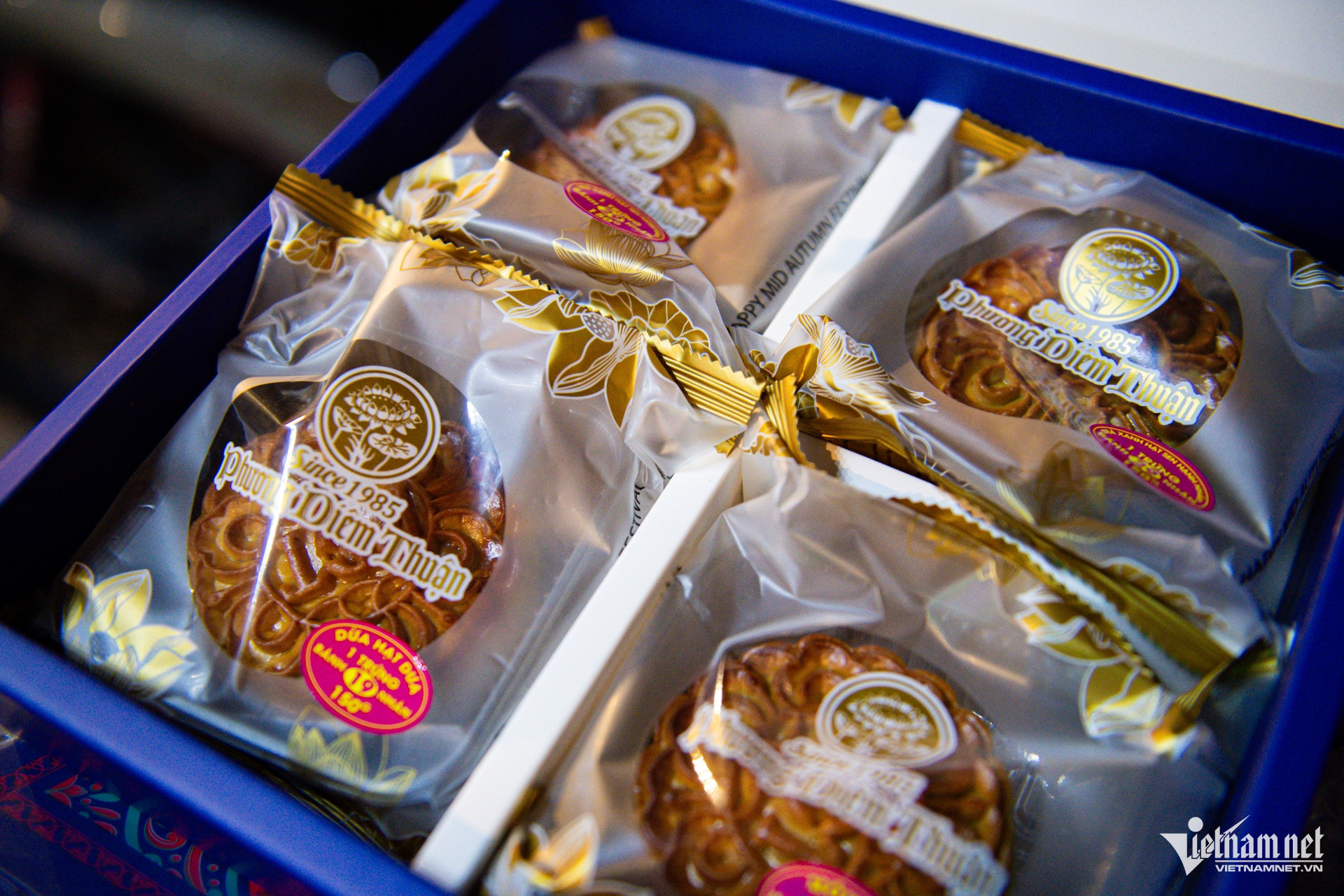 mid autumn cakes.jpg7.jpg