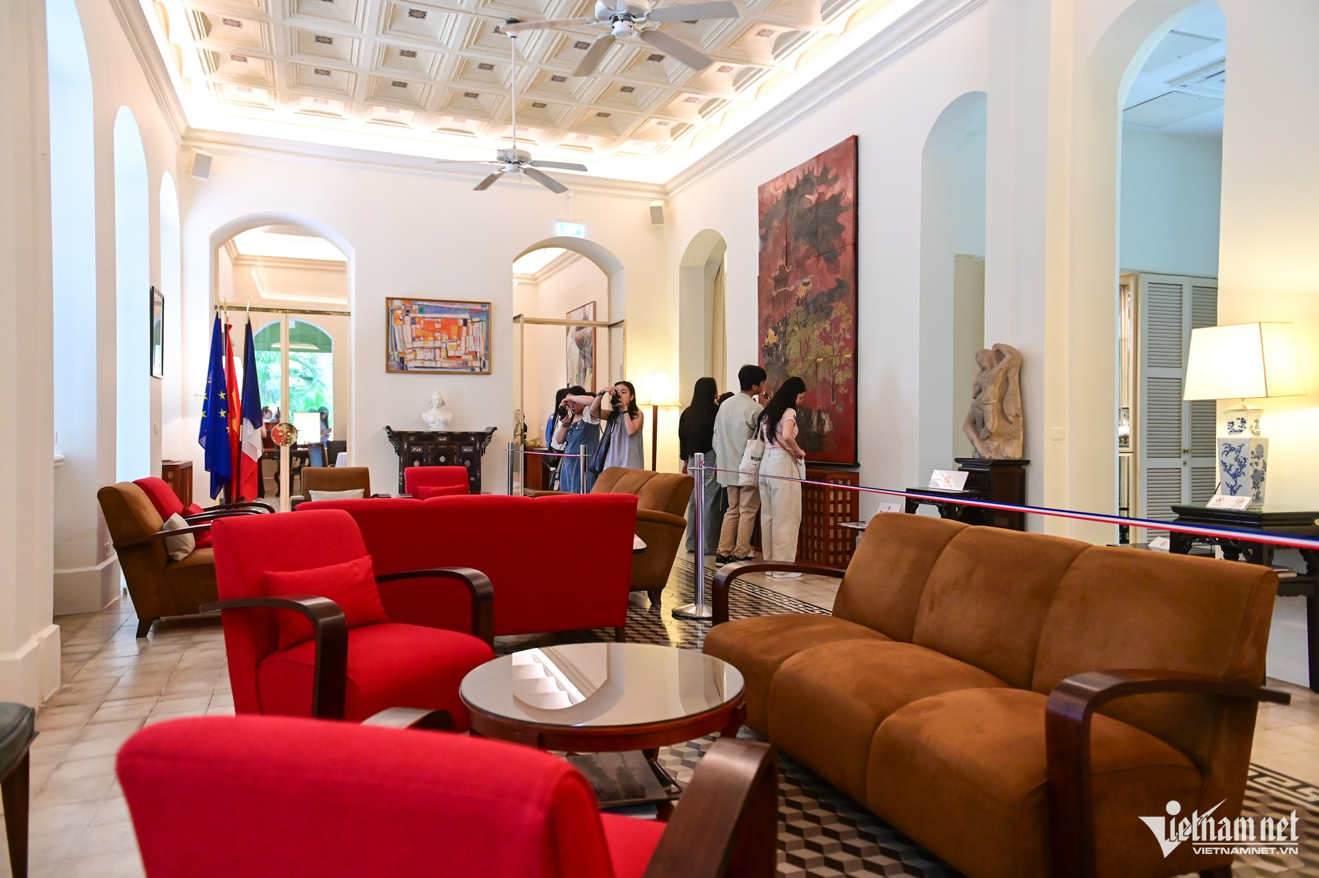 french colonial house4.jpg