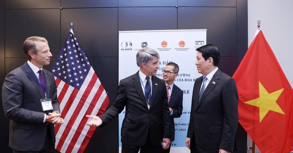 Vietnam urges larger US investment to boost strategic cooperation