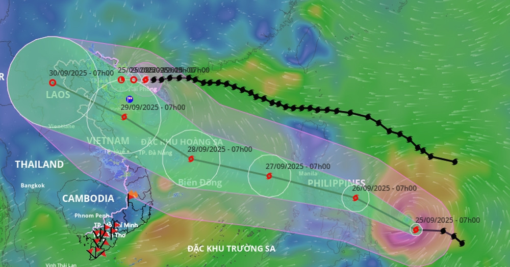 Typhoon Ragasa weakens before landfall, Bualoi on course to hit East Sea