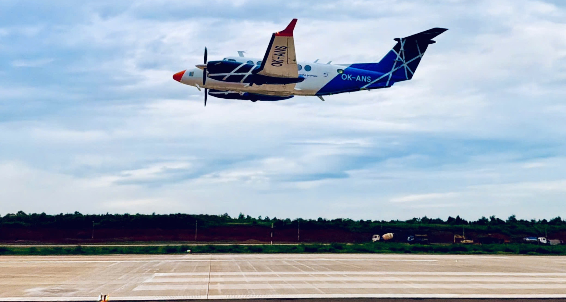 First calibration flight lands at Vietnam’s mega airport Long Thanh