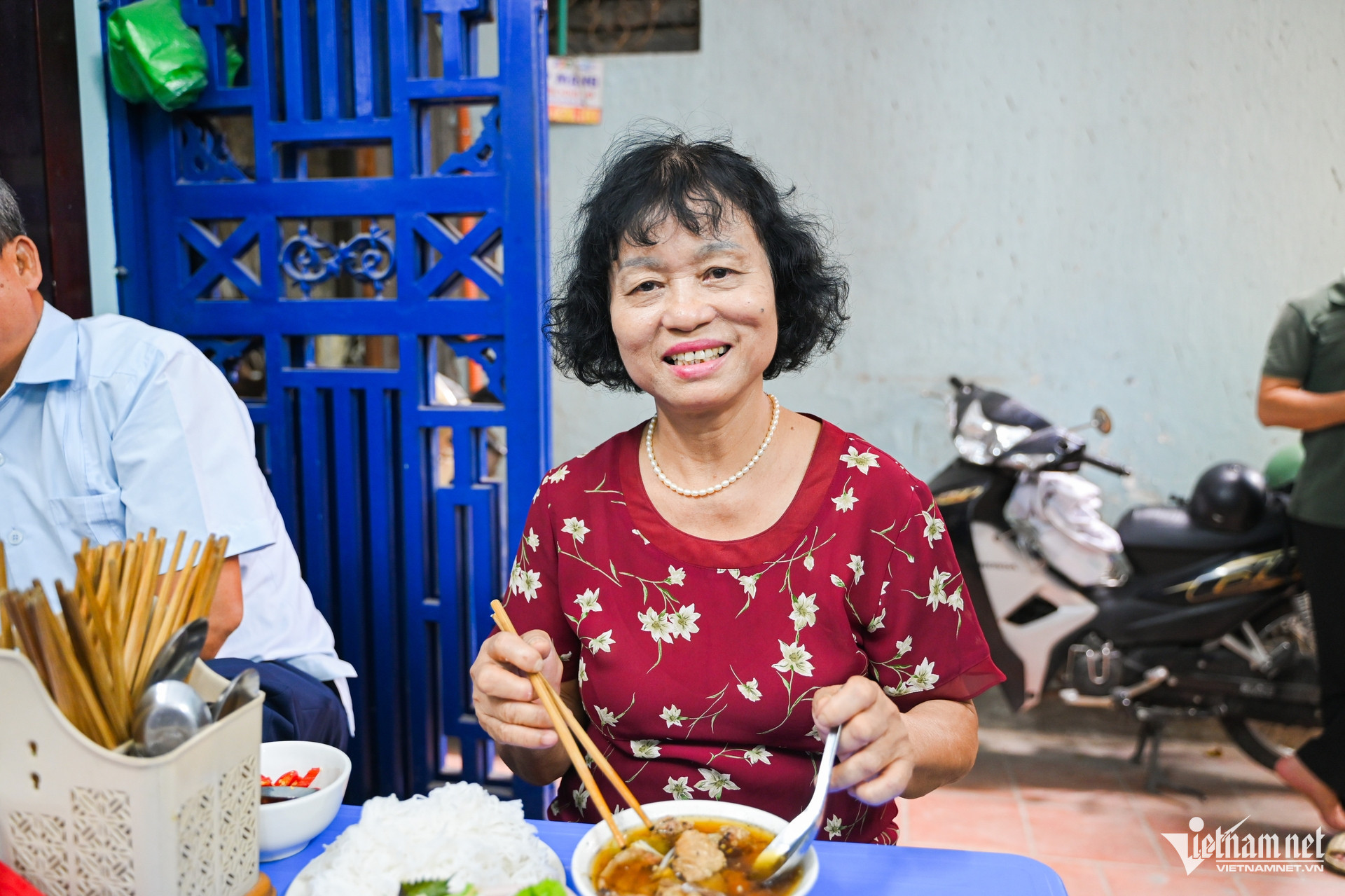 W-bún chả Hà Nội.jpg