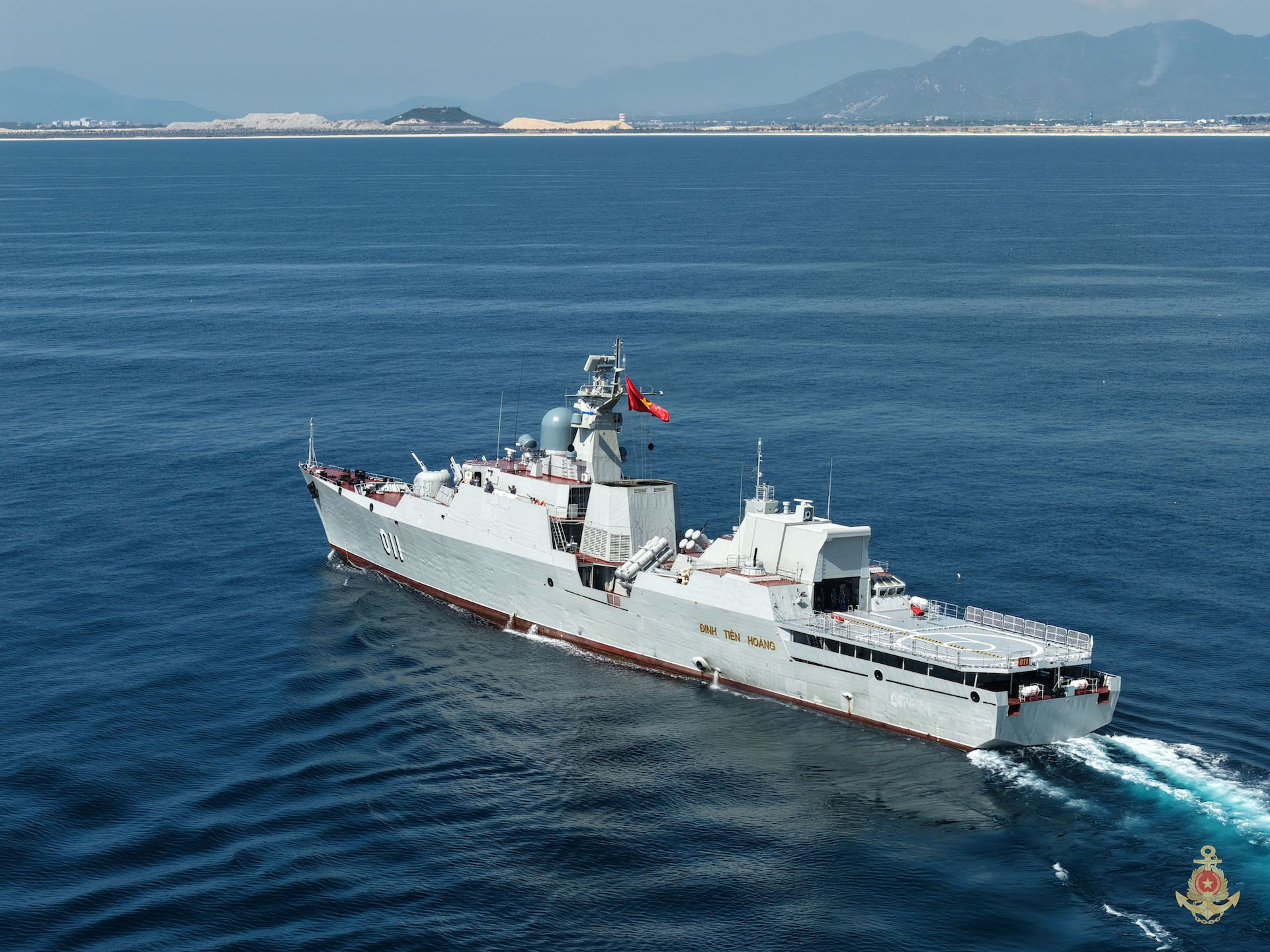 tàu hộ vệ tên lửa Đinh Tiên Hoàng.jpeg
