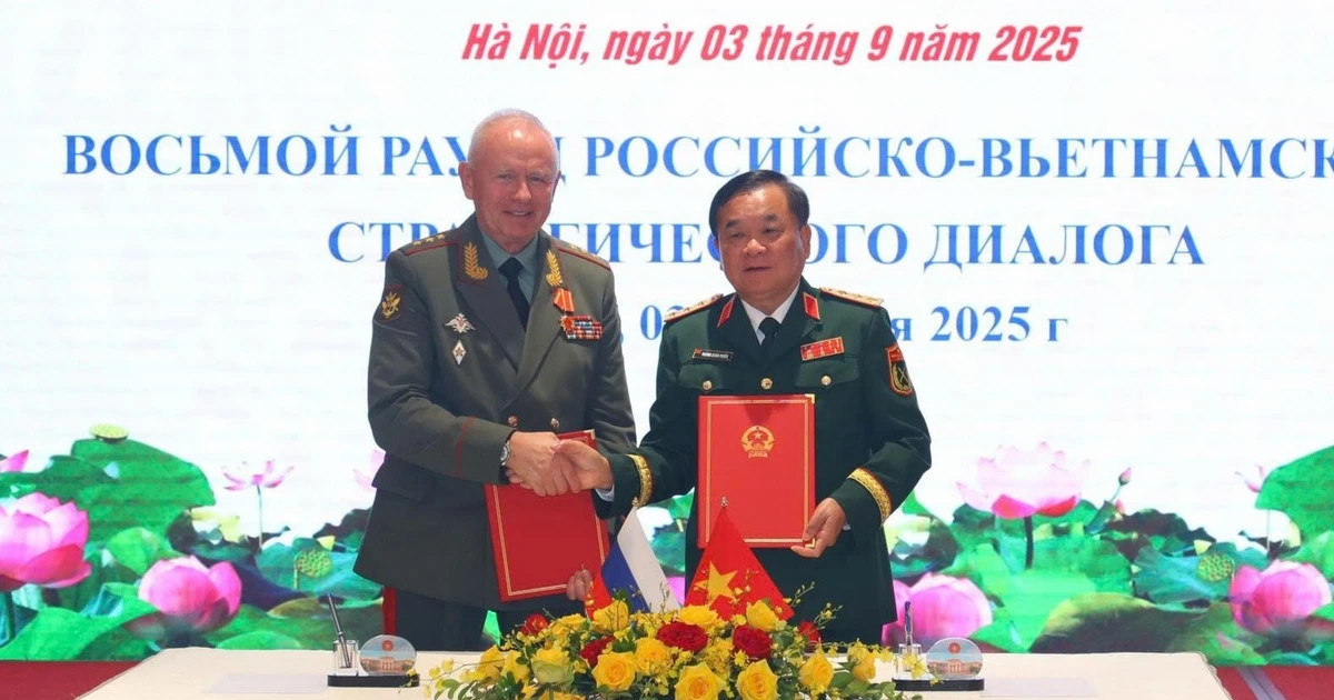 Vietnam, Russia strengthen military ties at 8th defense dialogue