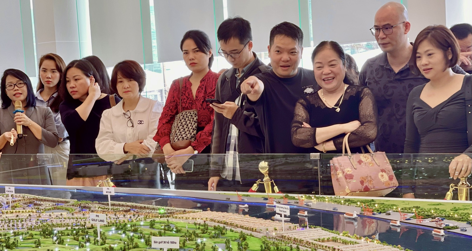 Vietnam to launch one-stop centers for real estate procedures in 2026