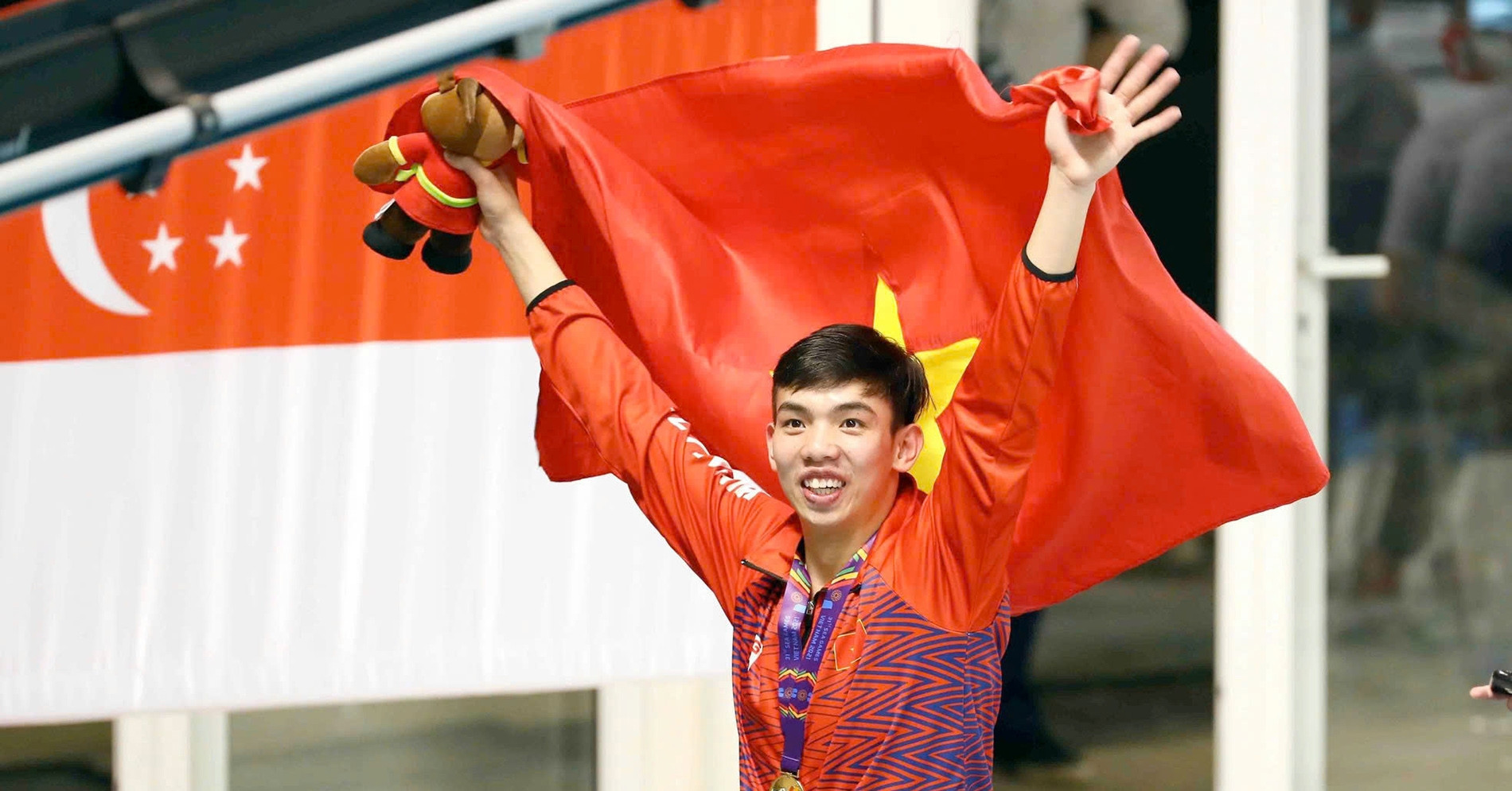 Vietnamese swimmer Huy Hoang wins historic Asian gold