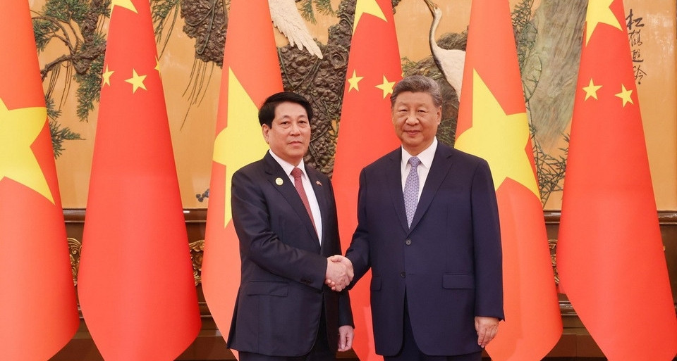 President Luong Cuong holds talks with Chinese President Xi Jinping