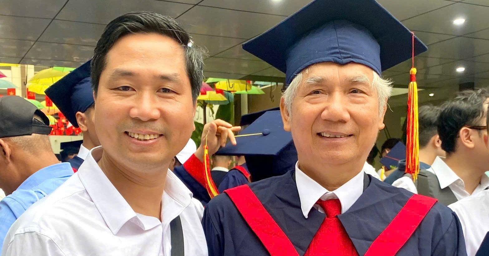 Vietnam’s lifelong learner becomes a physician at 75