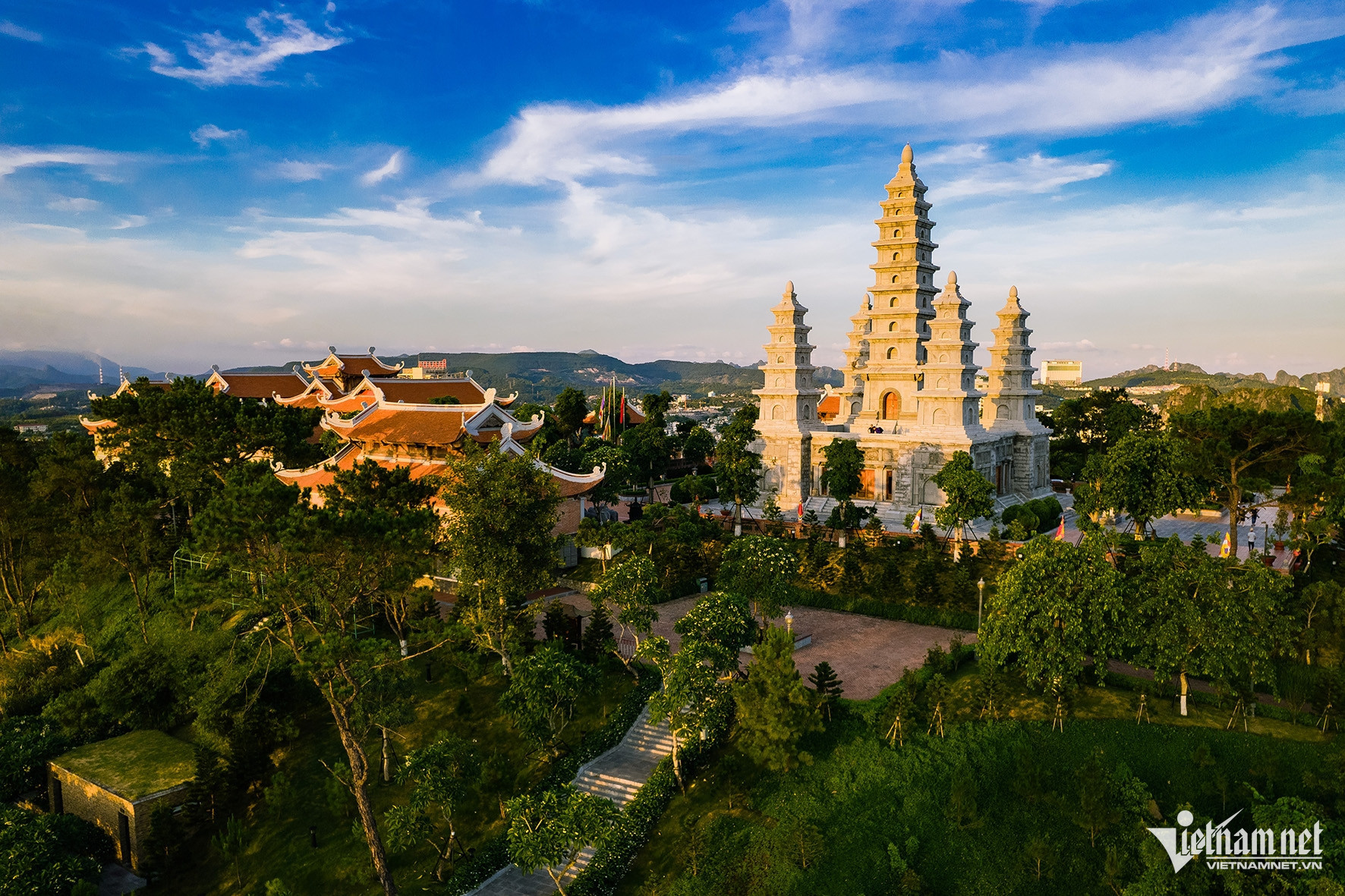 W-Ho Xuan Dung_2 bao hao linh thong tu.jpeg