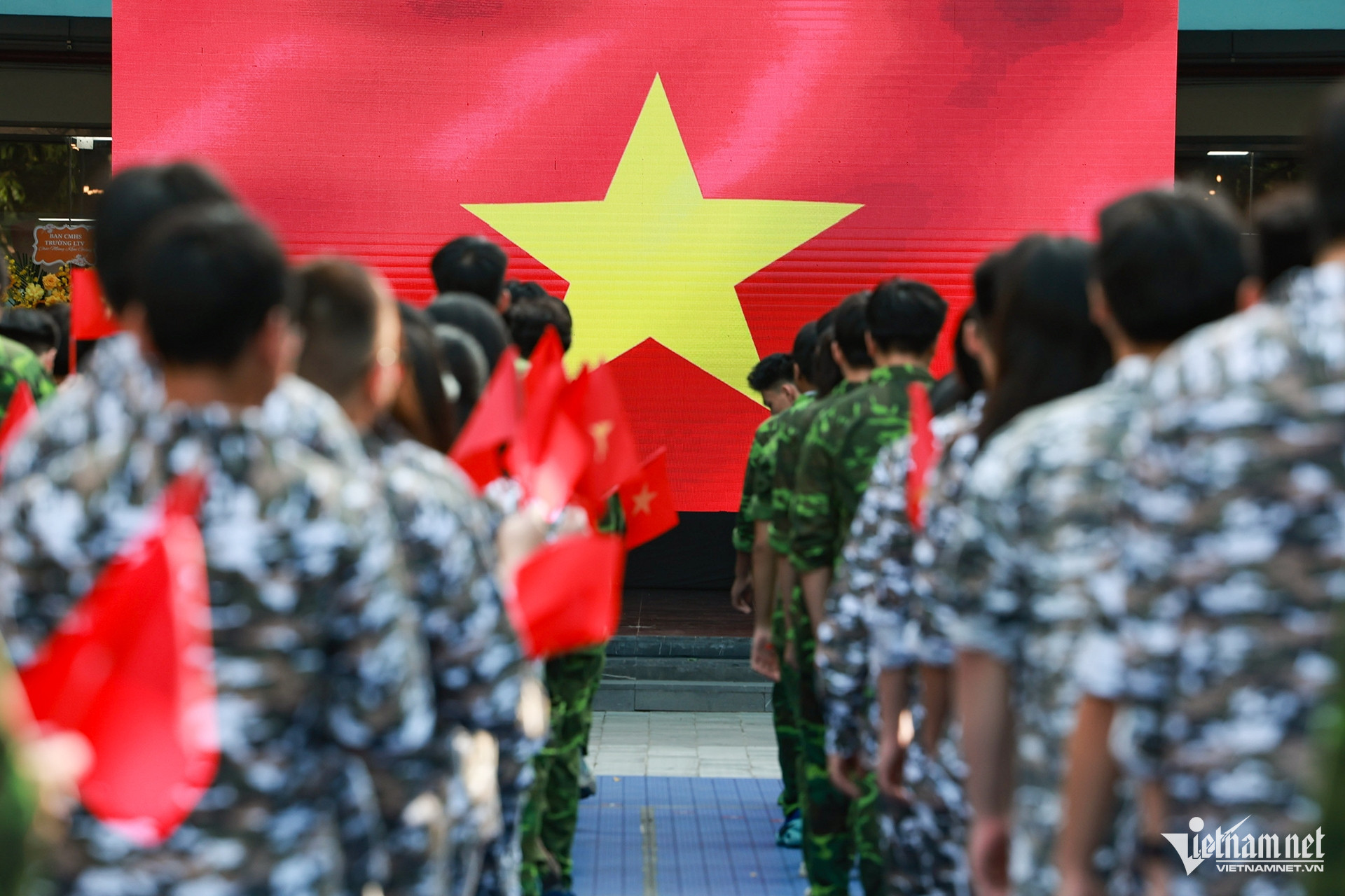 vietnam students12.jpg