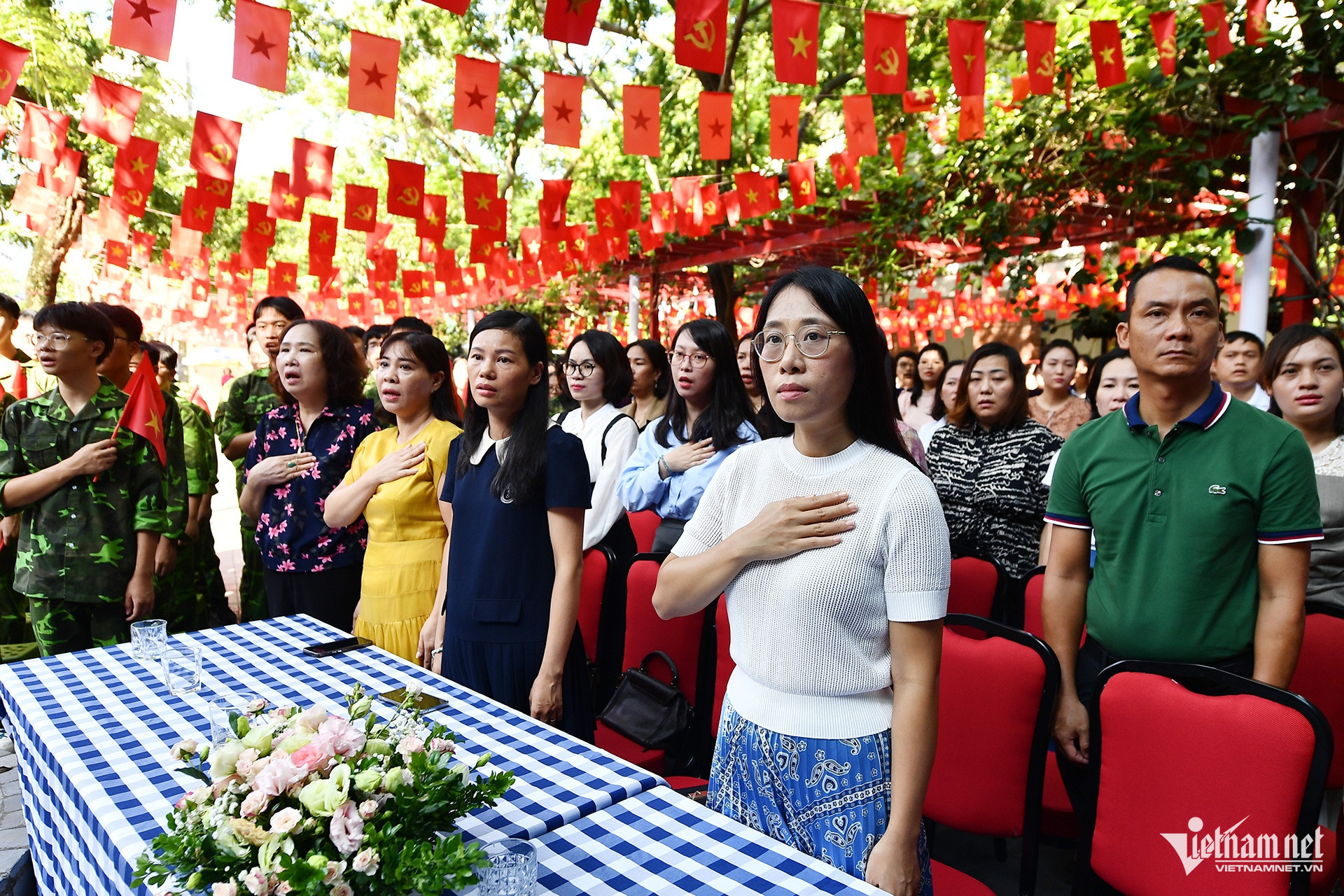 vietnam students16.jpg