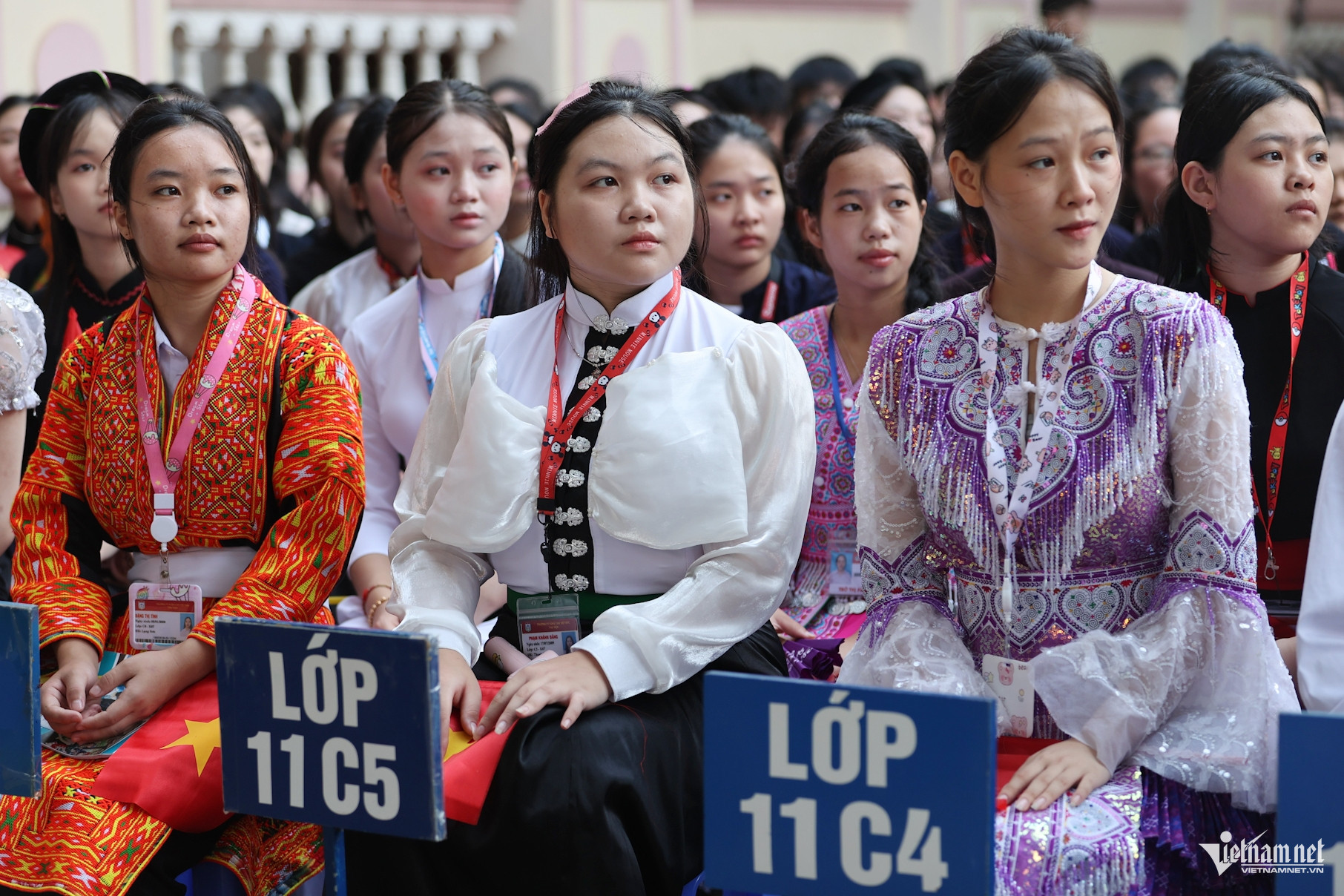 vietnam students23.jpg