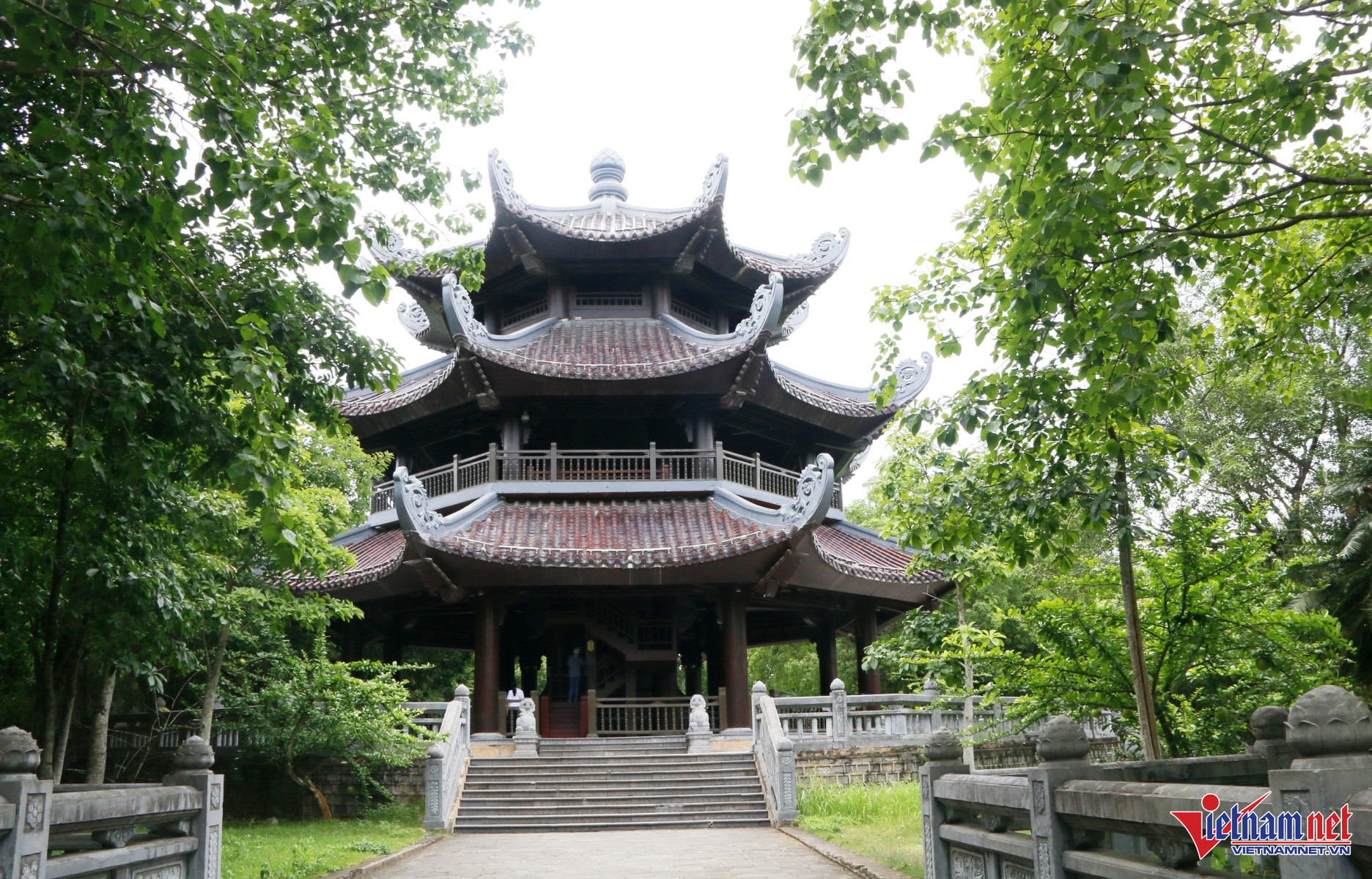 W-Đại Hồng Chung 1.JPG.jpg