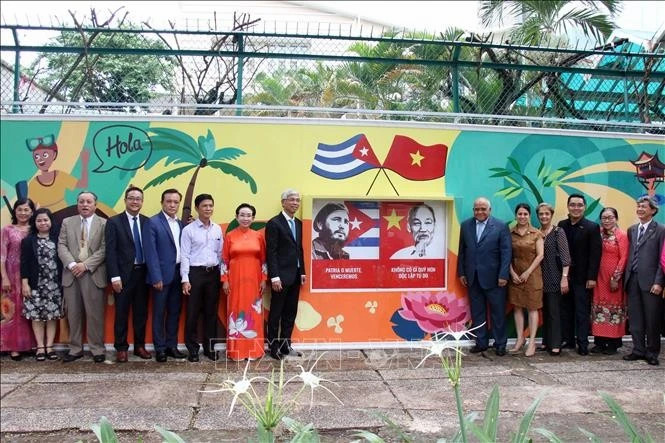 HCM City inaugurates mural honouring Vietnam–Cuba ties