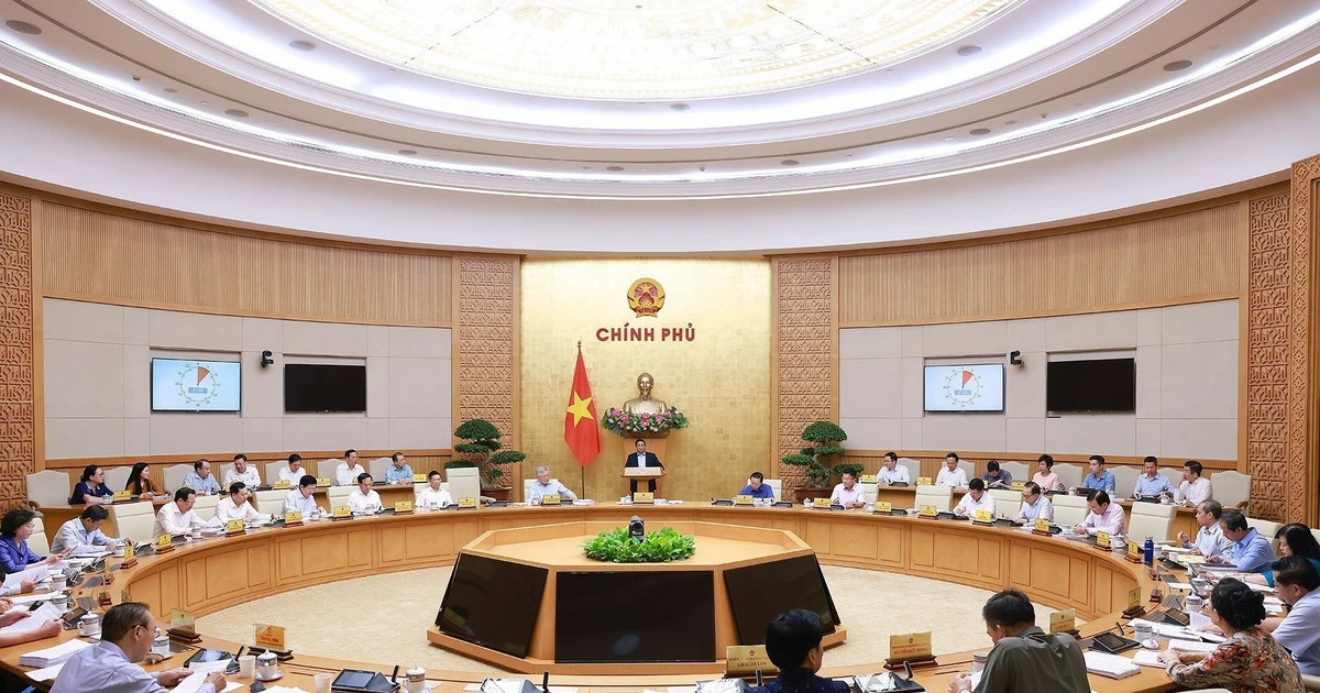 PM urges efforts to fully achieve set socio-economic development goals