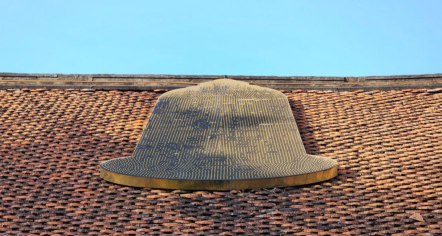 A temple like no other: The golden bell of Chuong Pagoda