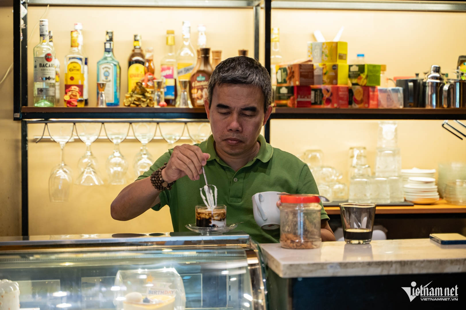 hanoi cafes.png2.jpg