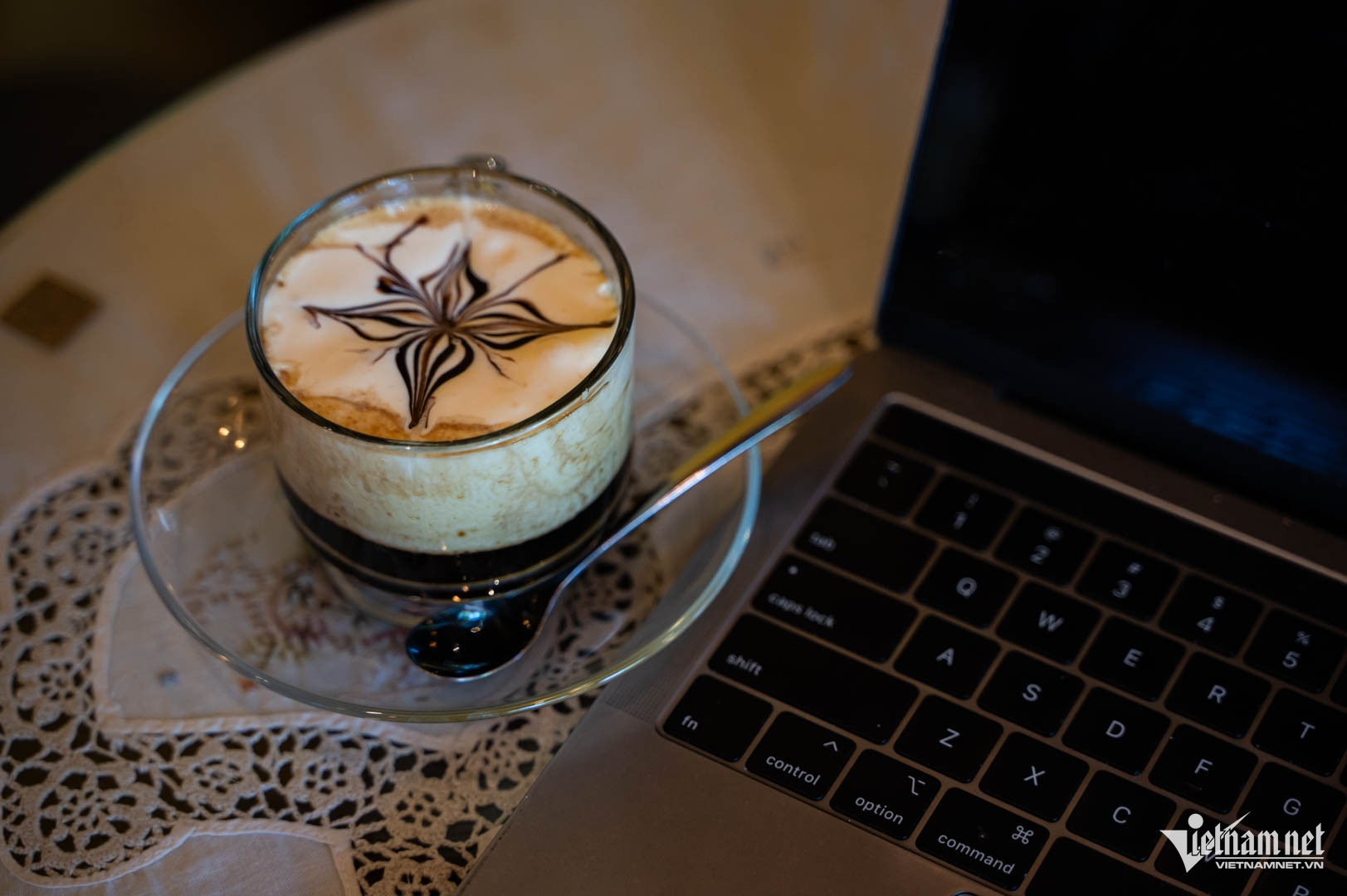 hanoi cafes.png6.jpg