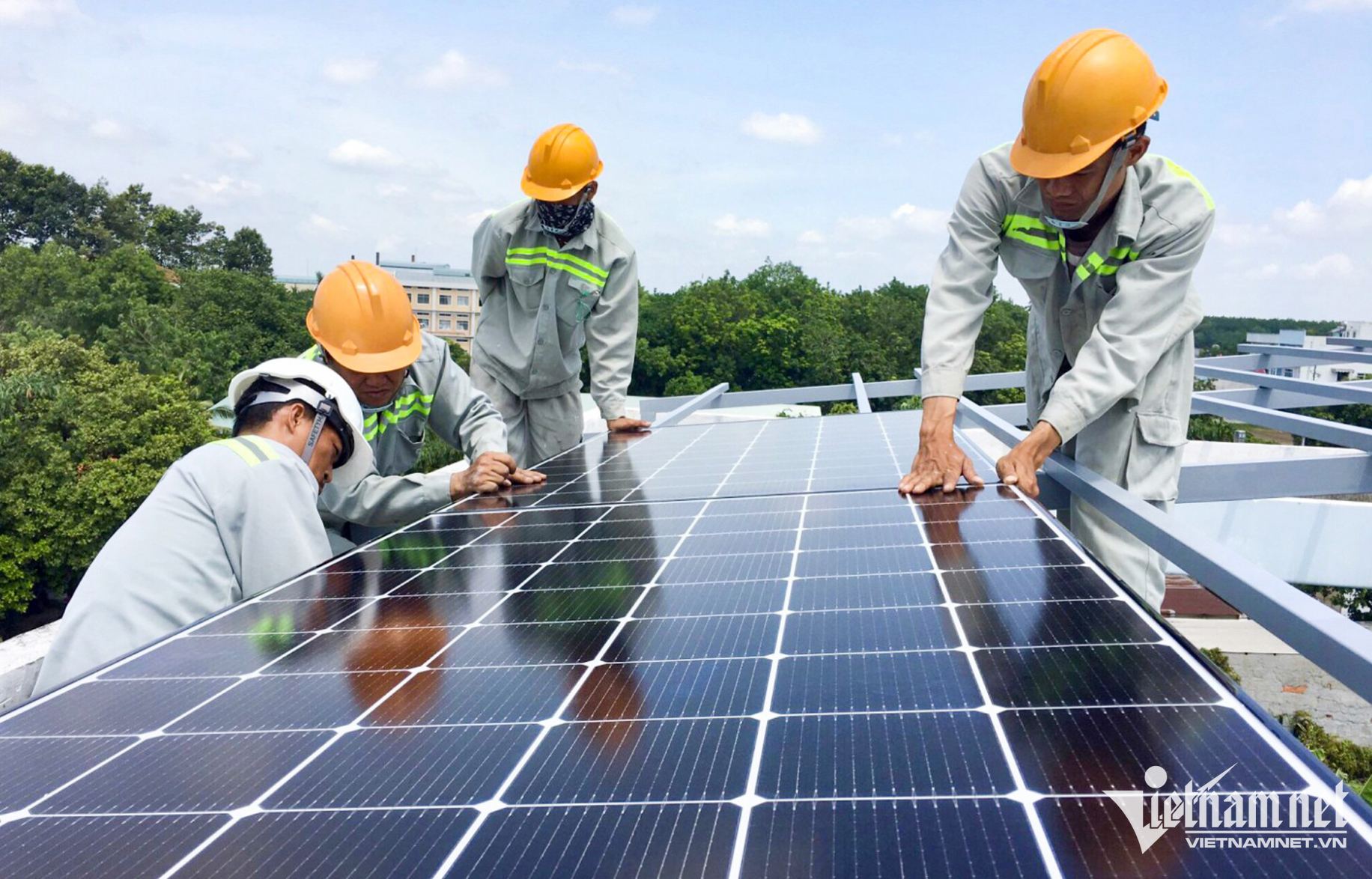 W-dien mat troi mai nha.png