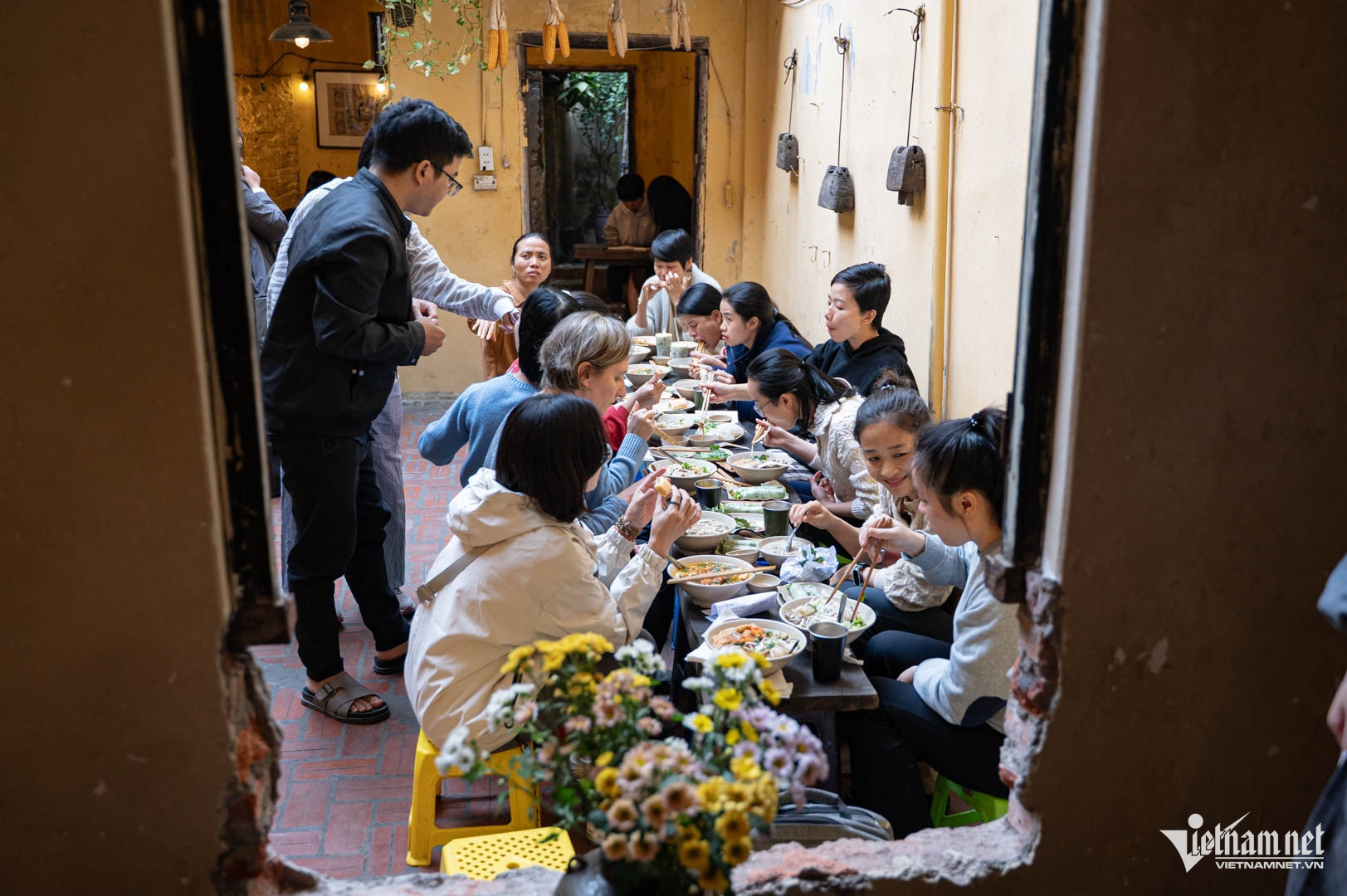 hanoi restaurant2.jpg