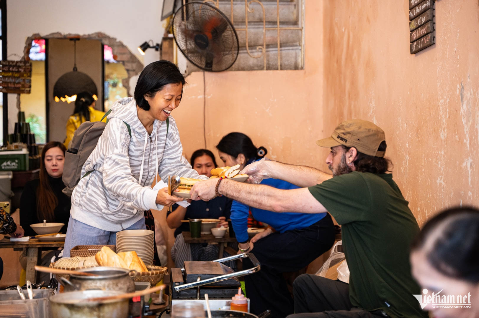 hanoi restaurant3.jpg