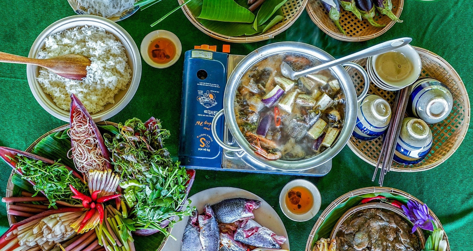 Vietnam’s Mekong wild greens shine in Ca Mau’s iconic hotpot