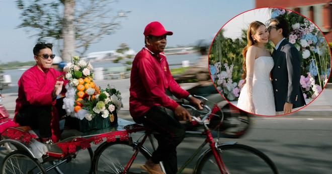 Charming Aussie groom delivers wedding gifts by cyclo in An Giang
