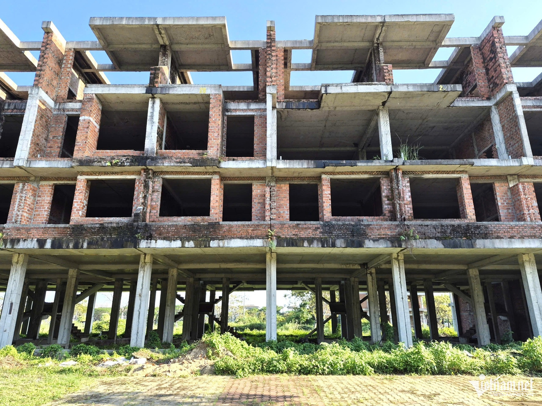 abandoned project da nang7.jpg