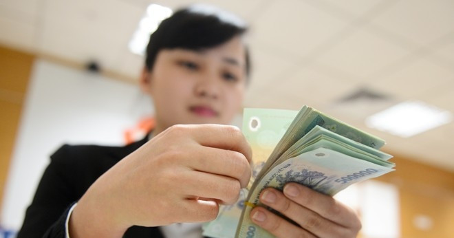 Vietnam considers salary hike for local officials in 2026 reform effort