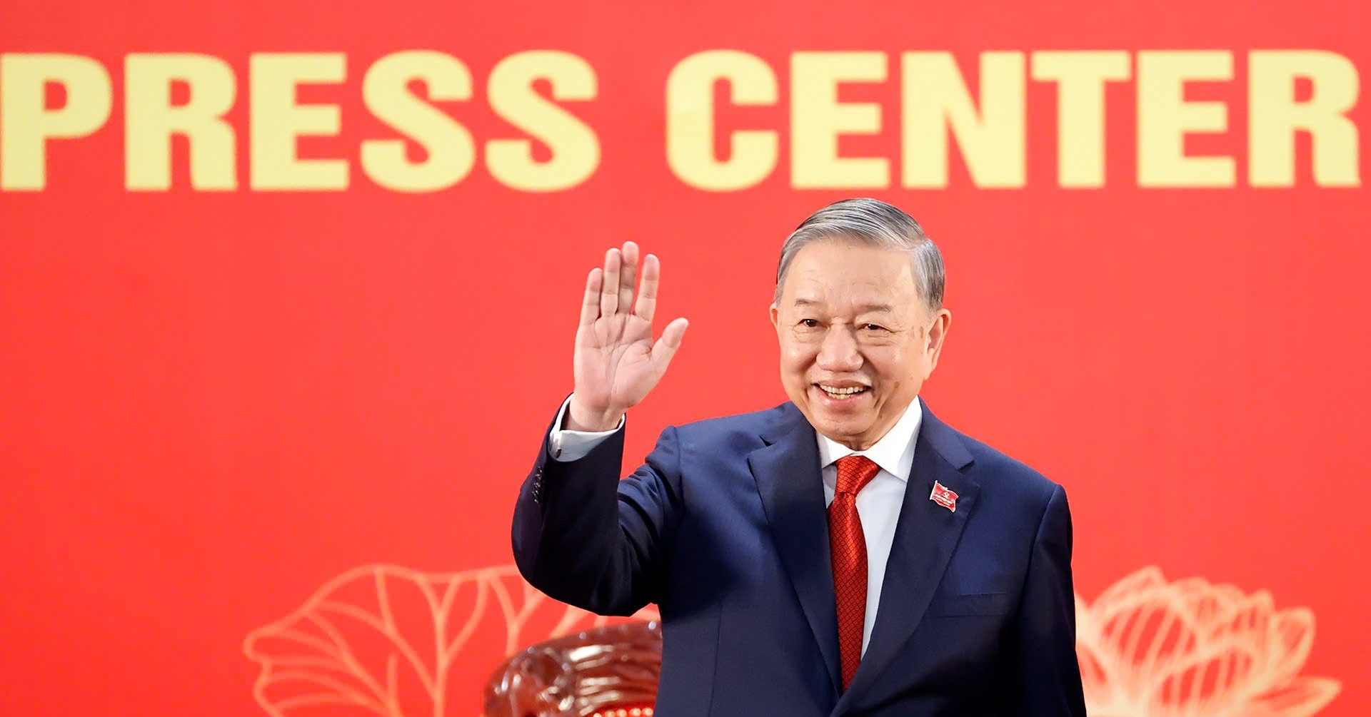 General Secretary praises new Central Committee as ethical and capable