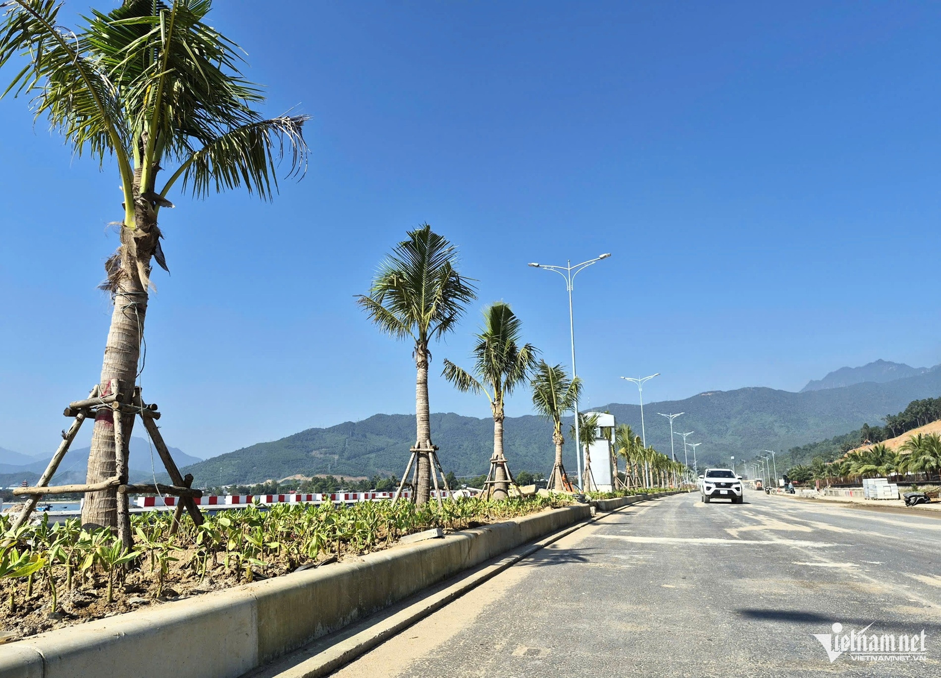 lien chieu seaport5.jpg