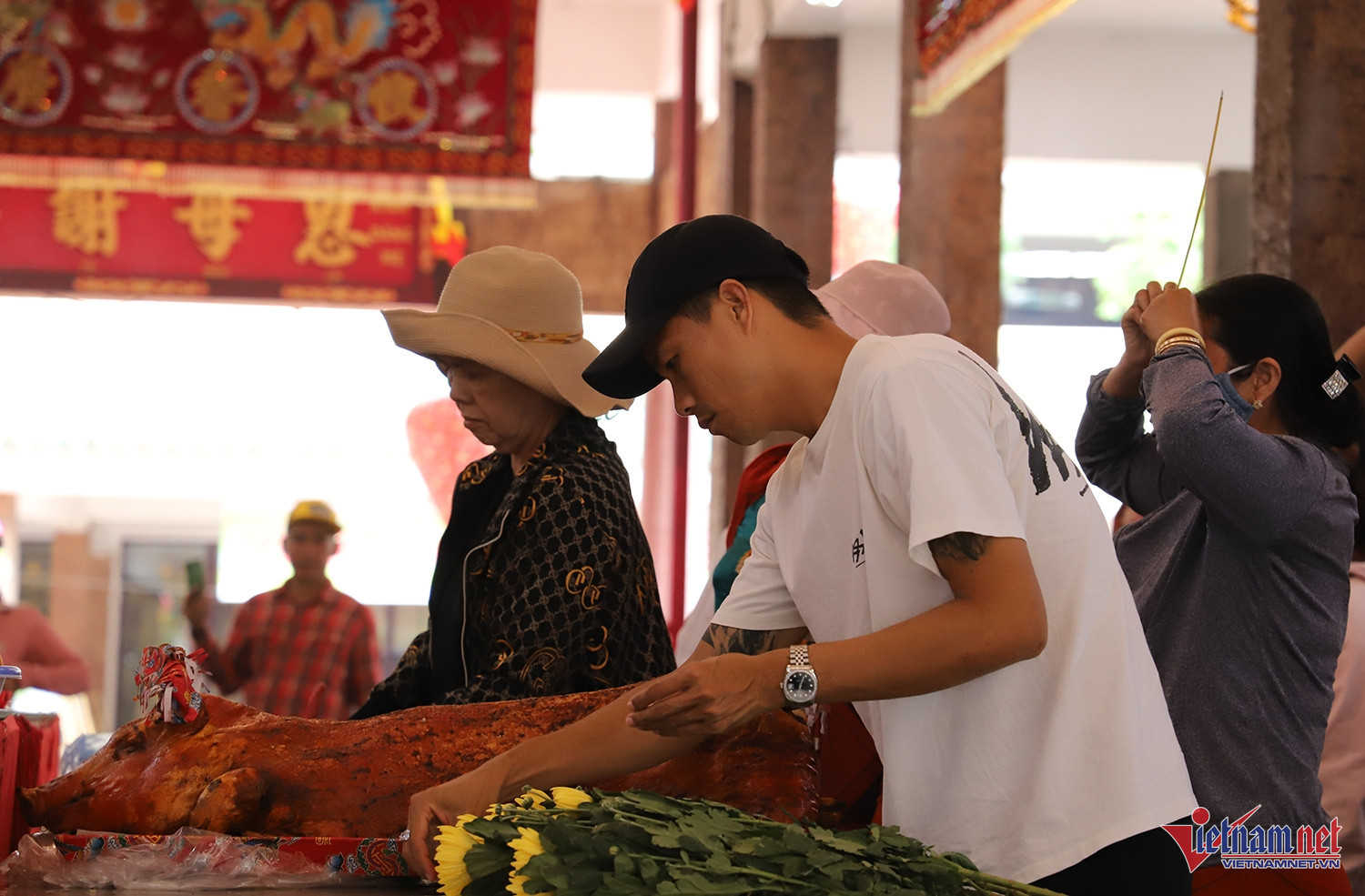 W-miếu bà chúa xứ.JPG.jpg