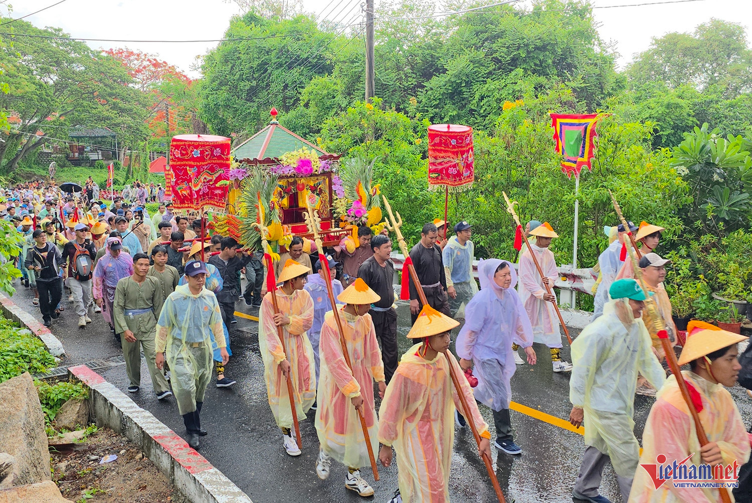 W-miếu bà chúa xứ 3.jpg