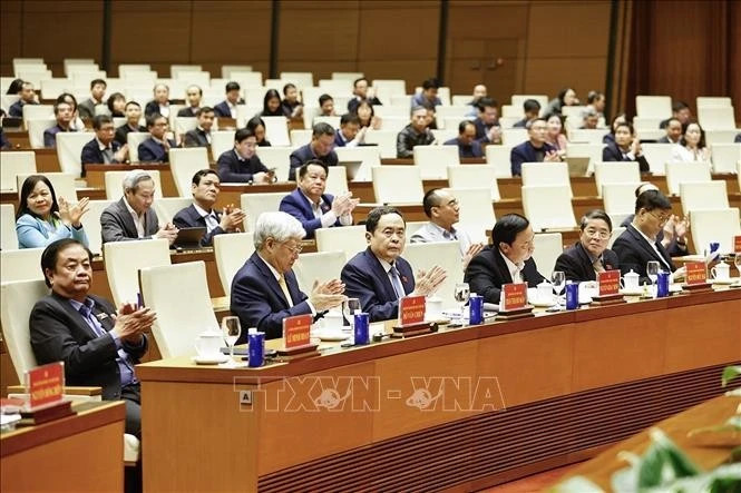 Top legislator chairs briefing on outcomes of 14th National Party Congress