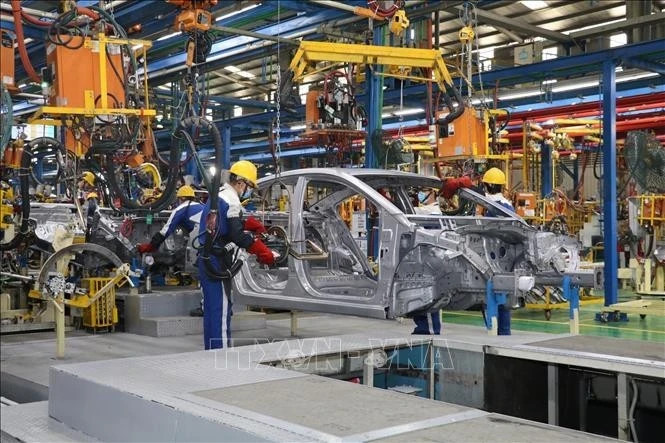 VN moves to improve business climate, boost competitiveness in 2026