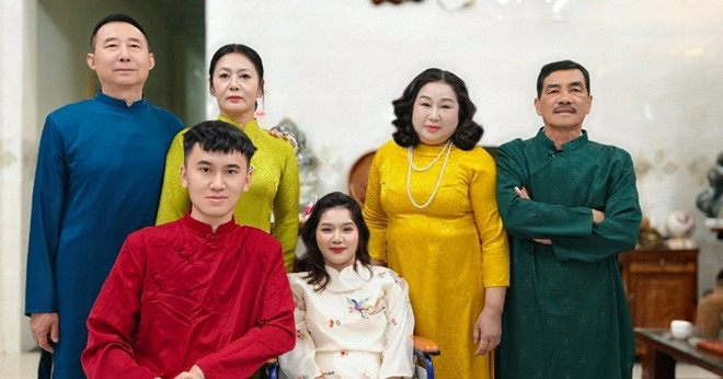 Chinese in-laws journey 5,000km to support injured bride in Vietnam