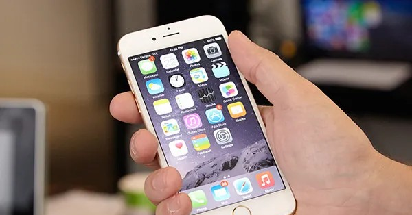 Apple quietly updates decade-old iPhones to extend core services
