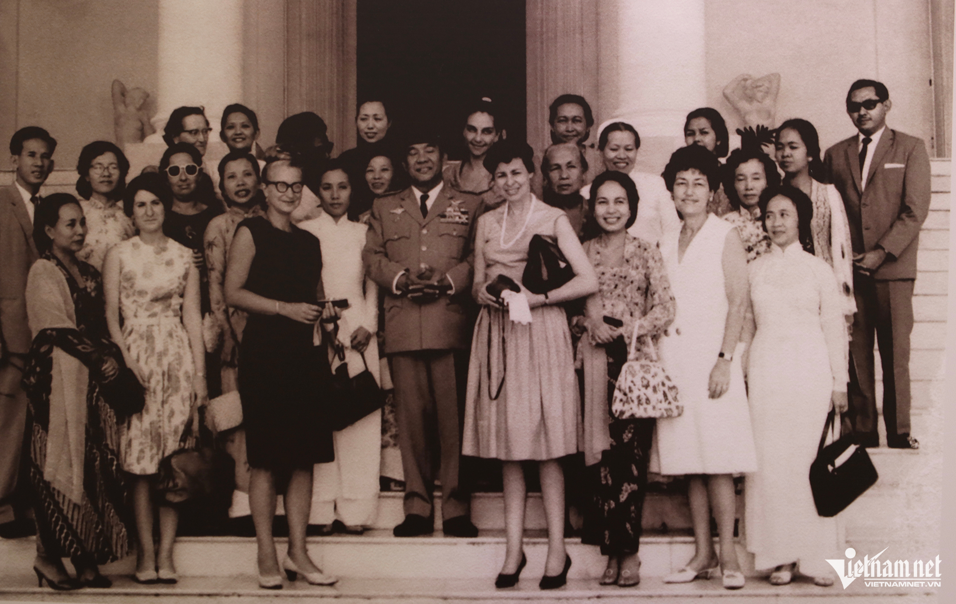 nguyen thi binh9.png