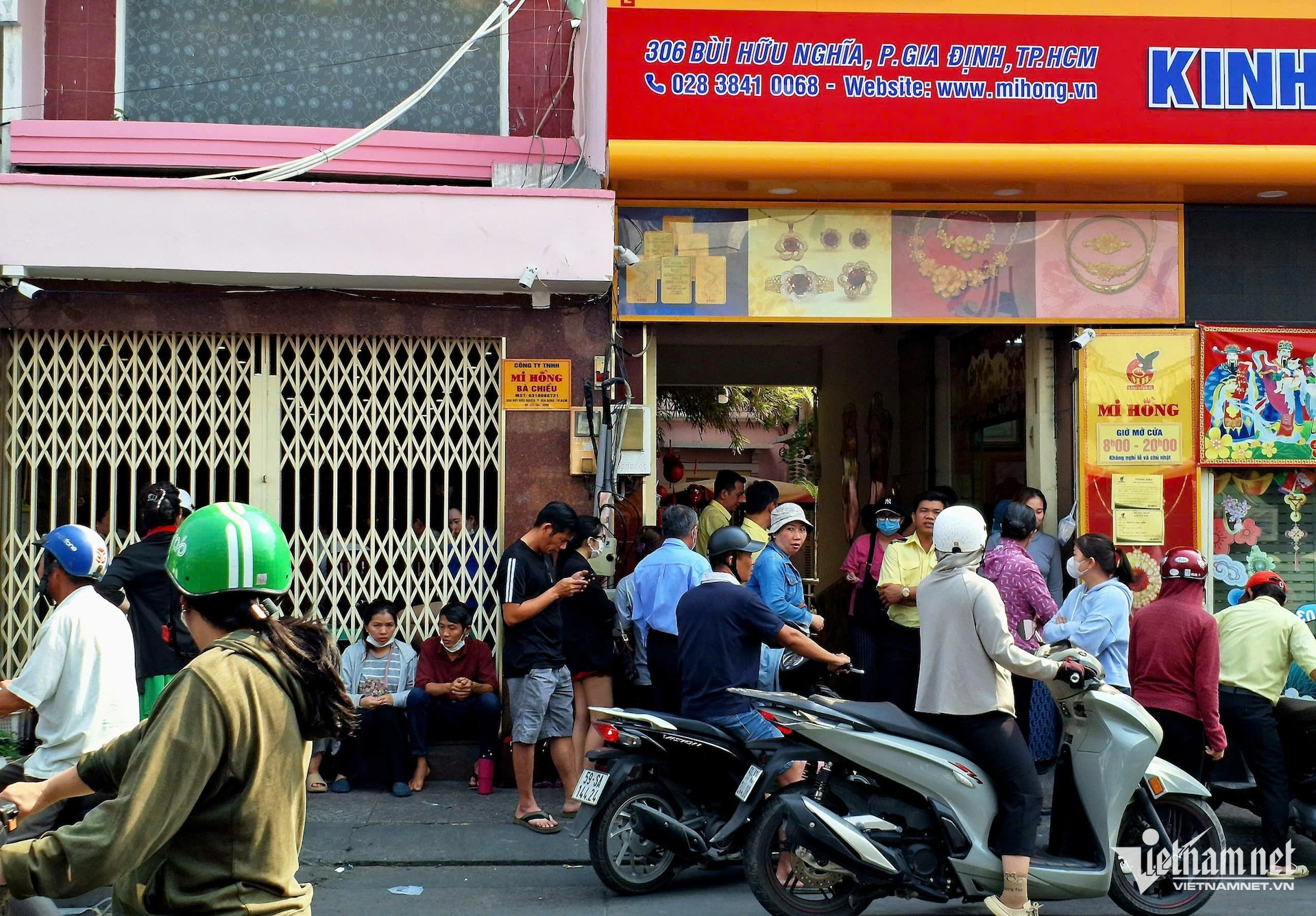 W-gia vang Mi Hong.jpg