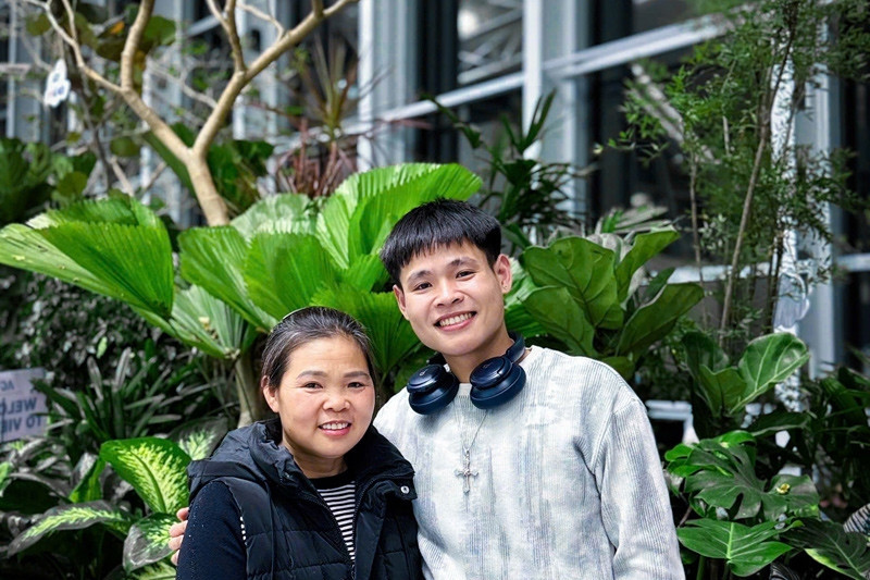 Bac Ninh mother stuns as son returns after two years, hidden in plain sight